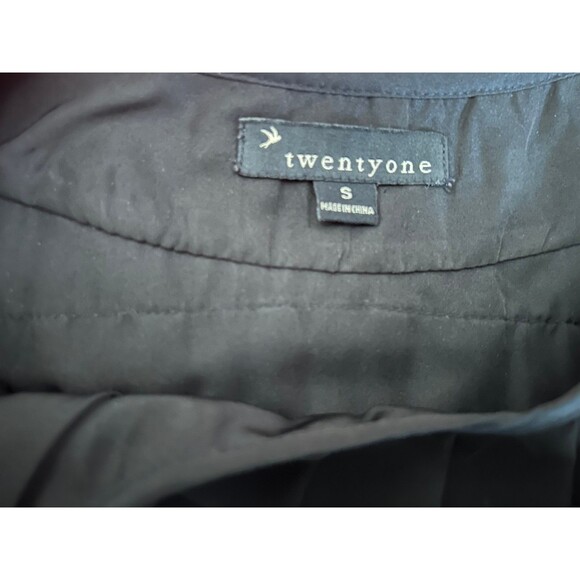 Women's Forever 21 Black Ruffle Sleeveless Cropped Top Blouse Size S - Picture 6 of 6